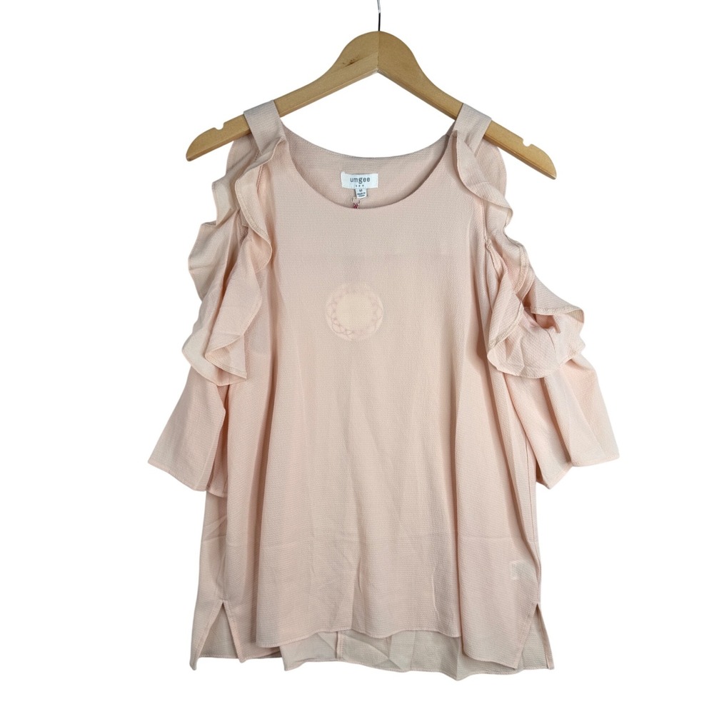 New Umgee Cold Shoulder Blouse size Medium Peach